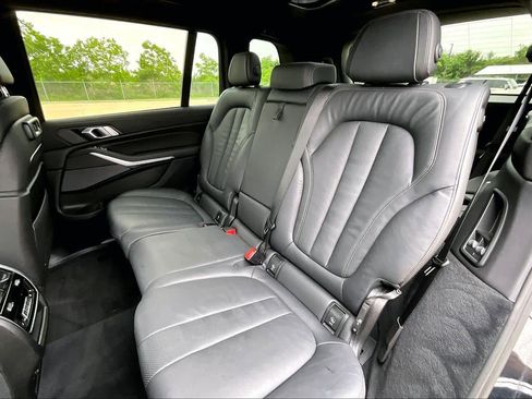 Used 2020 BMW X7 xDrive40i w/ Executive Package AWD/4WD image 19