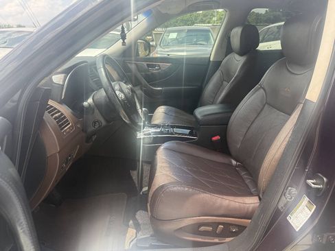 Used 2011 INFINITI FX35 AWD w/ Premium Pkg image 11