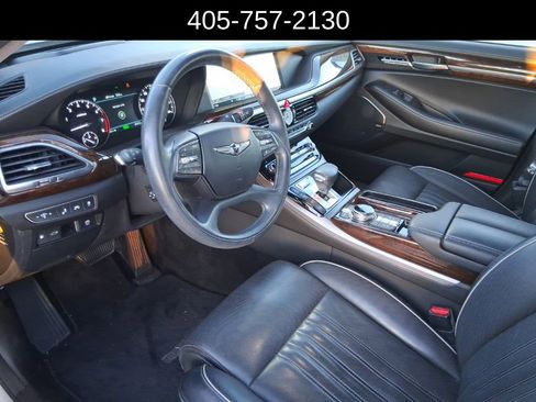 Used 2018 Genesis G90 5.0 Ultimate image 5