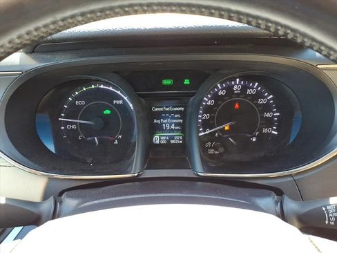 Used 2018 Toyota Avalon Limited w/ All Weather Liner Package FWD image 16