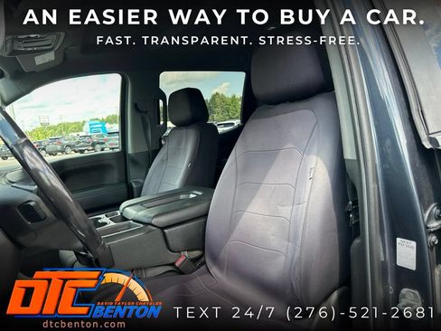 Used 2022 Chevrolet Silverado 1500 LT AWD/4WD image 9