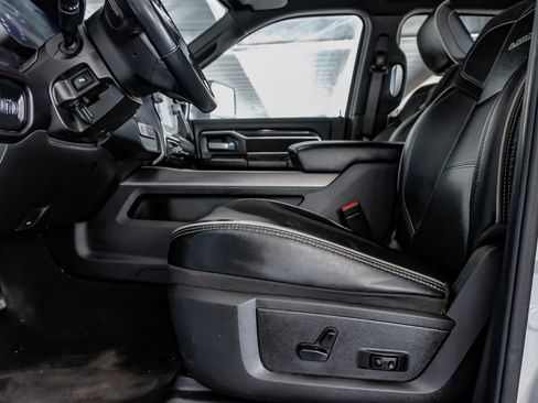 Used 2024 RAM 3500 Laramie w/ Night Edition image 30