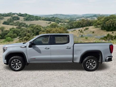 Used 2024 GMC Sierra 1500 AT4 w/ Technology Package AWD/4WD image 5
