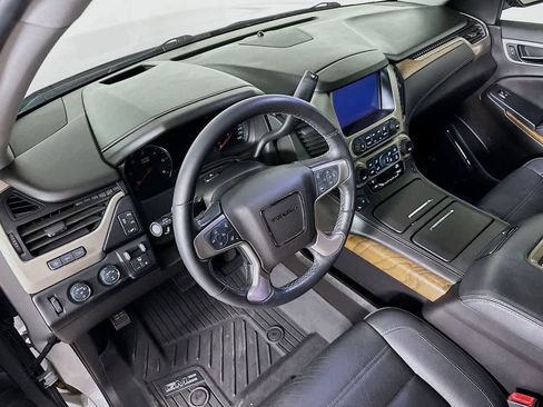 Used 2019 GMC Yukon Denali w/ Open Road Package image 2