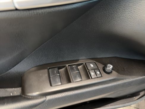 Used 2023 Toyota Camry LE image 11