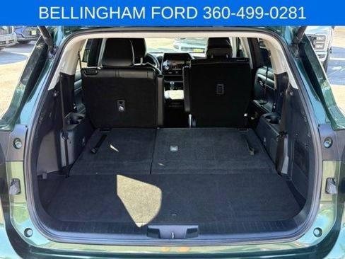 Used 2024 Toyota Highlander XLE image 8