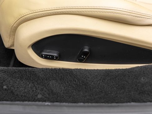 Used 2013 Ferrari 458 Spider RWD image 17