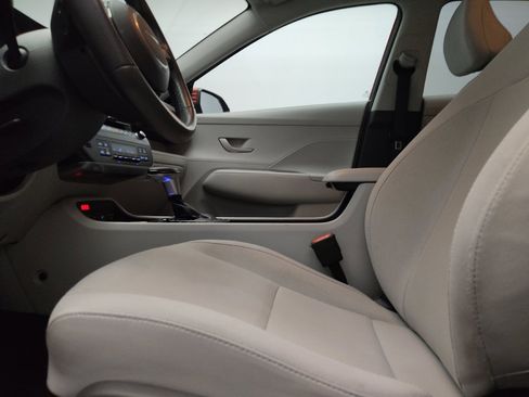 Used 2024 Hyundai Kona SEL FWD image 17
