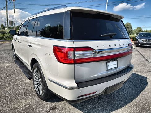 Used 2019 Lincoln Navigator Reserve AWD/4WD image 12