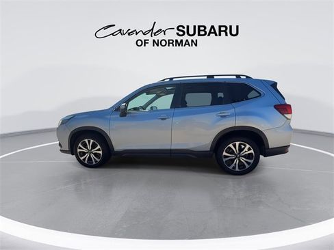 Used 2022 Subaru Forester Limited image 5