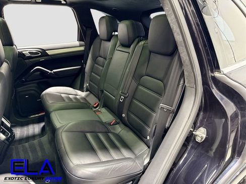 Used 2016 Porsche Cayenne Turbo image 26