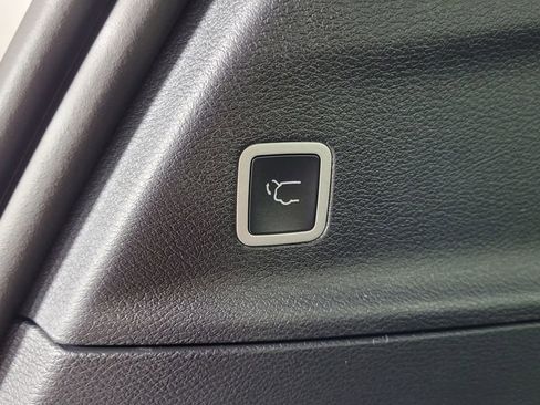 New 2026 Chrysler Pacifica Select image 11