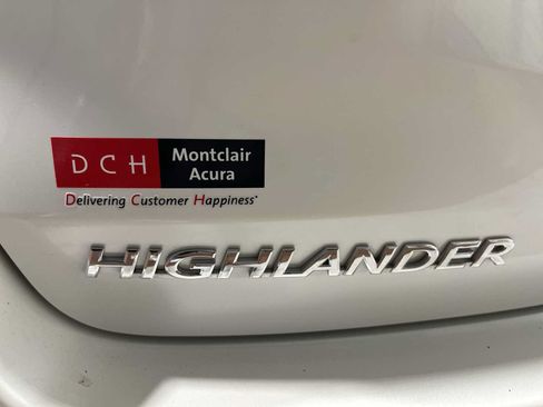 Used 2018 Toyota Highlander Limited AWD/4WD image 7