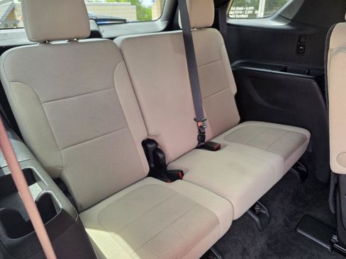 Used 2023 Chevrolet Traverse LT w/ LPO, Cargo Package AWD/4WD image 21