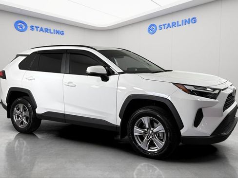 Used 2025 Toyota RAV4 XLE w/ Convenience Package FWD image 12