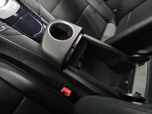 Used 2013 Porsche Panamera GTS image 30