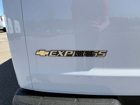 New 2025 Chevrolet Express 2500 w/ Driver Convenience Package RWD image 10