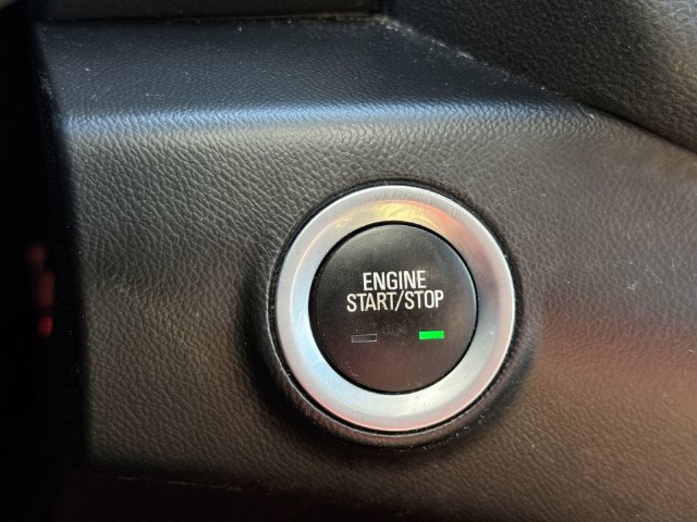 Used 2019 GMC Terrain SLE w/ Driver Convenience Package FWD image 16