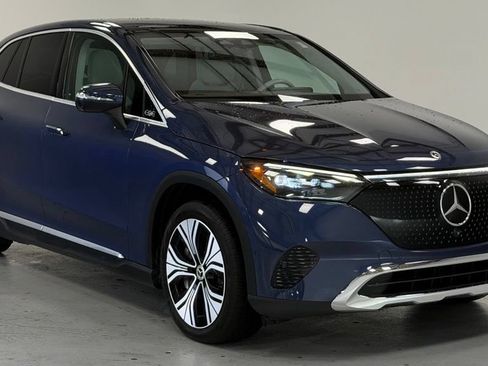 Used 2023 Mercedes-Benz EQE 350+ 4MATIC SUV w/ Exclusive Trim Package image 6