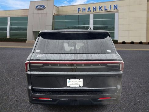 New 2025 Lincoln Navigator L Reserve w/ Jet Appearance Package image 6