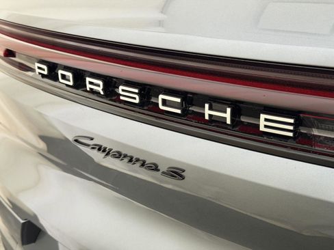 New 2026 Porsche Cayenne S image 25