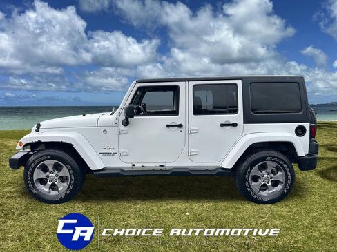 Used 2017 Jeep Wrangler Unlimited Sahara w/ Connectivity Group image 3
