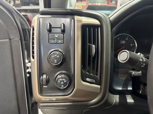 Used 2017 GMC Sierra 3500 Denali image 94