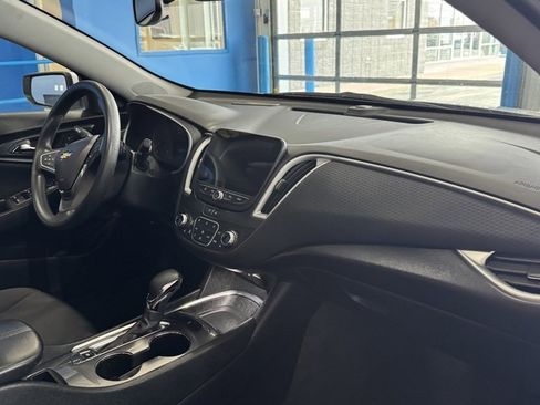 Used 2023 Chevrolet Malibu LT image 21