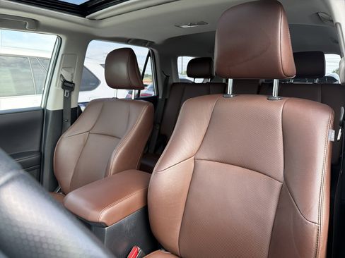 Used 2023 Toyota 4Runner Limited AWD/4WD image 10