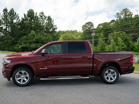 Used 2025 RAM 1500 Big Horn AWD/4WD image 5