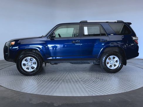 Used 2019 Toyota 4Runner SR5 Premium AWD/4WD image 5