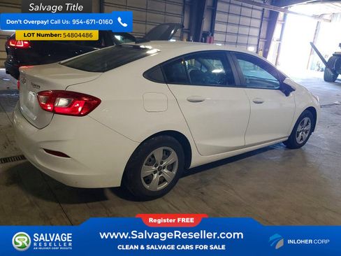 Used 2017 Chevrolet Cruze LS FWD image 4