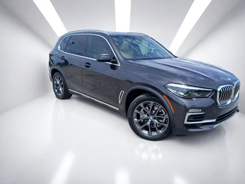Used 2021 BMW X5 sDrive40i w/ Premium Package RWD image 2