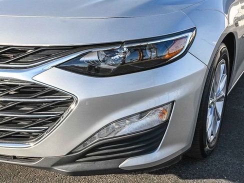 Used 2020 Chevrolet Malibu LT FWD image 4