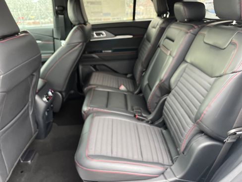 New 2026 Ford Explorer ST-Line w/ ST-Line Street Pack AWD/4WD image 17