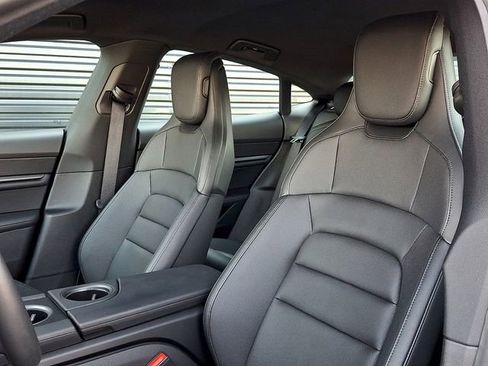 Certified 2025 Porsche Taycan image 5