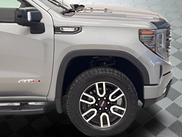 Used 2023 GMC Sierra 1500 AT4 w/ AT4 Premium Package AWD/4WD image 10