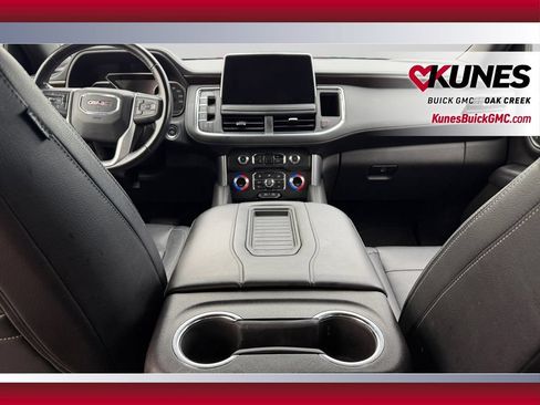 Used 2021 GMC Yukon XL SLE AWD/4WD image 25