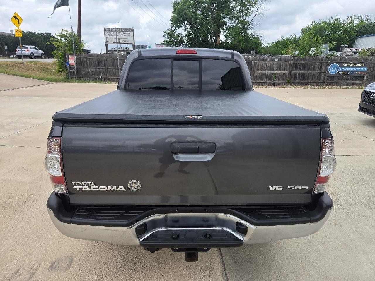 Used 2015 Toyota Tacoma 4x4 Double Cab w/ SR5 Package image 7