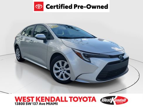 Certified 2024 Toyota Corolla LE FWD image 1