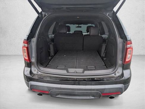 Used 2012 Ford Explorer XLT image 6