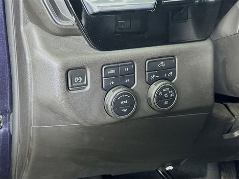 Used 2022 Chevrolet Silverado 1500 LT Trail Boss image 21