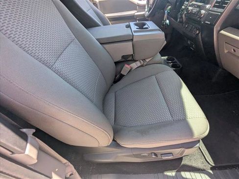 Used 2018 Ford F150 XLT w/ Equipment Group 302A Luxury AWD/4WD image 18