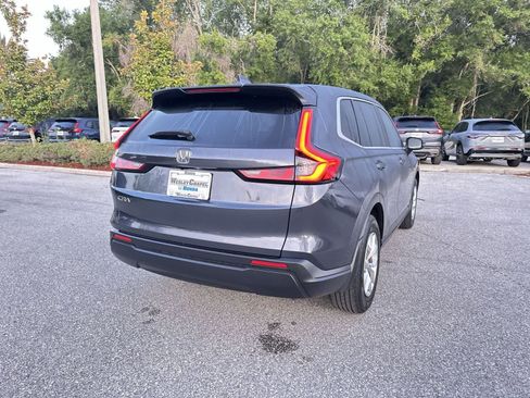 Used 2025 Honda CR-V LX image 6