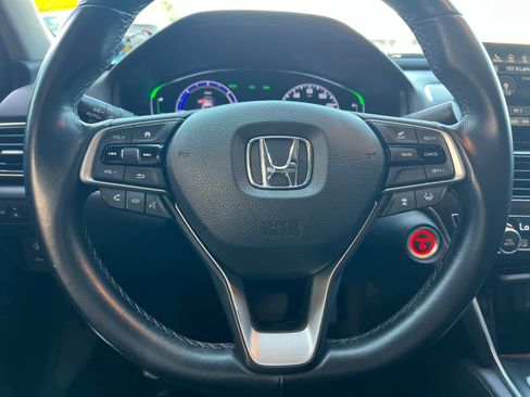 Used 2019 Honda Accord Touring image 23