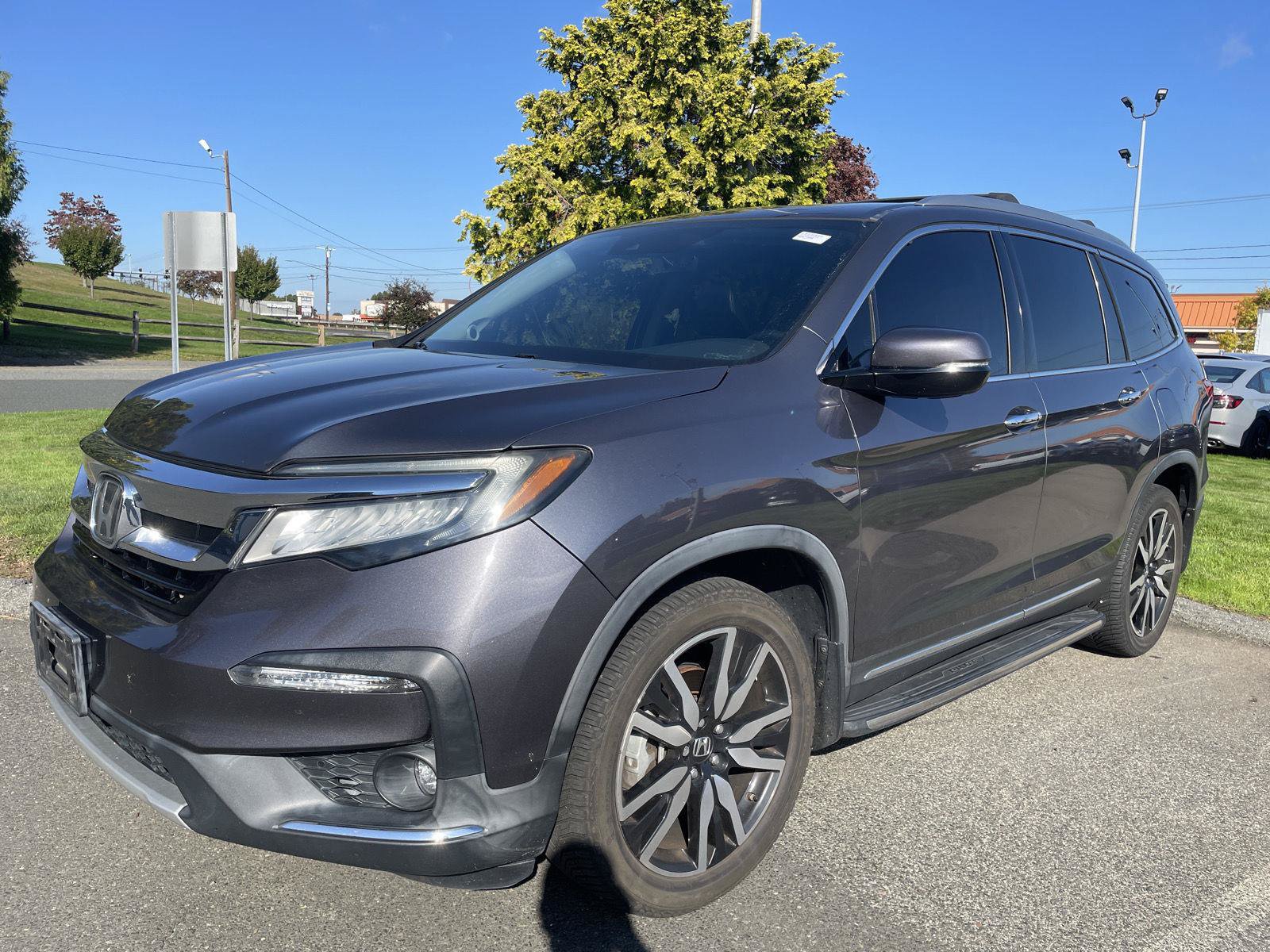 Used 2019 Honda Pilot Touring image 3