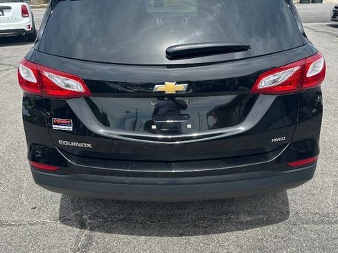 Used 2020 Chevrolet Equinox LS w/ LS Convenience Package AWD/4WD image 5