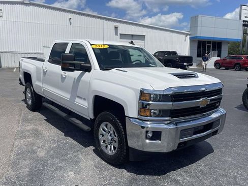 Used 2017 Chevrolet Silverado 2500 LT w/ LT Fleet Convenience Package AWD/4WD image 6