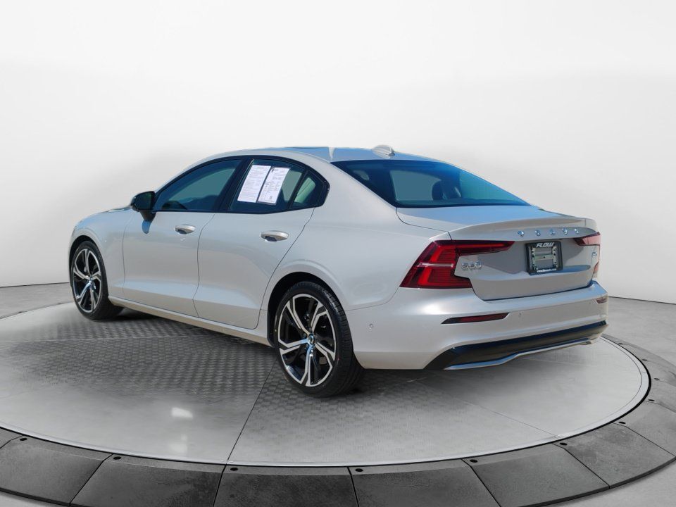 Used 2024 Volvo S60 B5 Plus FWD image 5