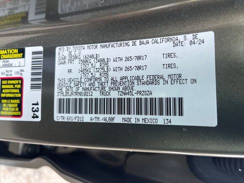 Used 2024 Toyota Tacoma TRD Off-Road image 28